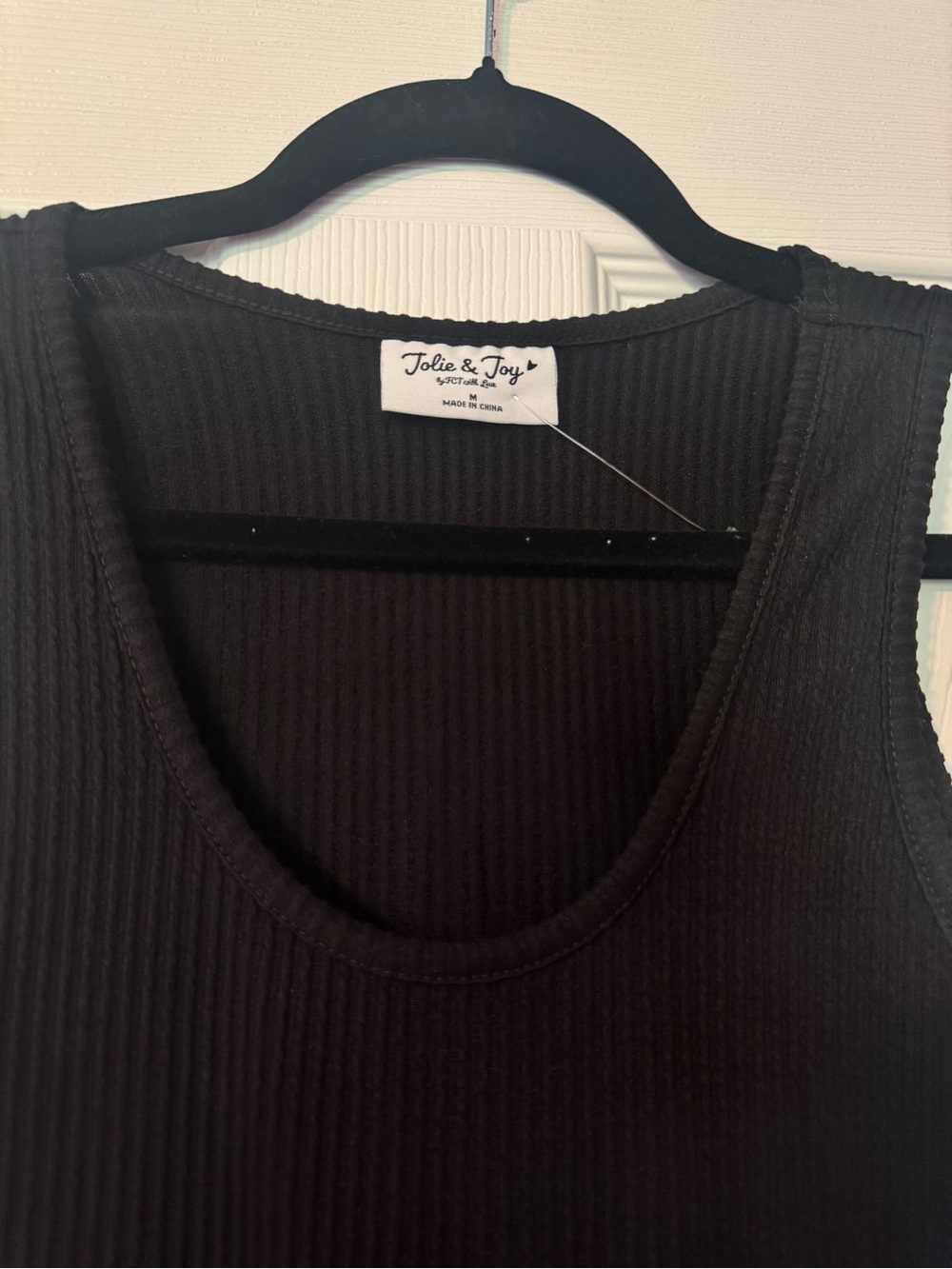 Jolie & Joy Stretch Ribbed Black Tank Jumpsuit with Utility Pockets - Picture 5 of 5